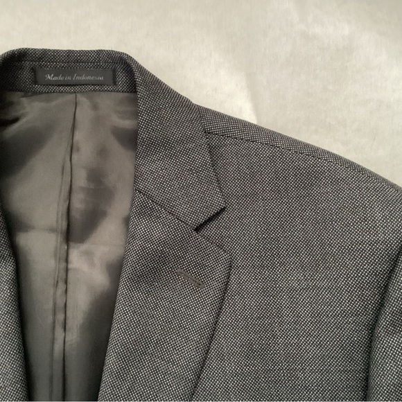 LAUREN Ralph Lauren Men’s Suit, Size 42R - Picture 7 of 15